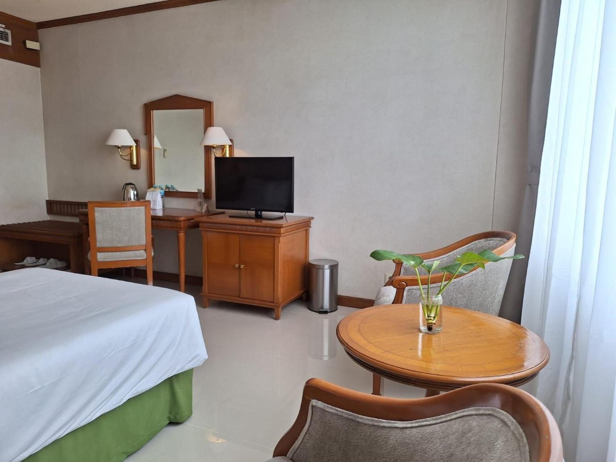 Hotel Sahid Jaya Solo Екстер'єр фото