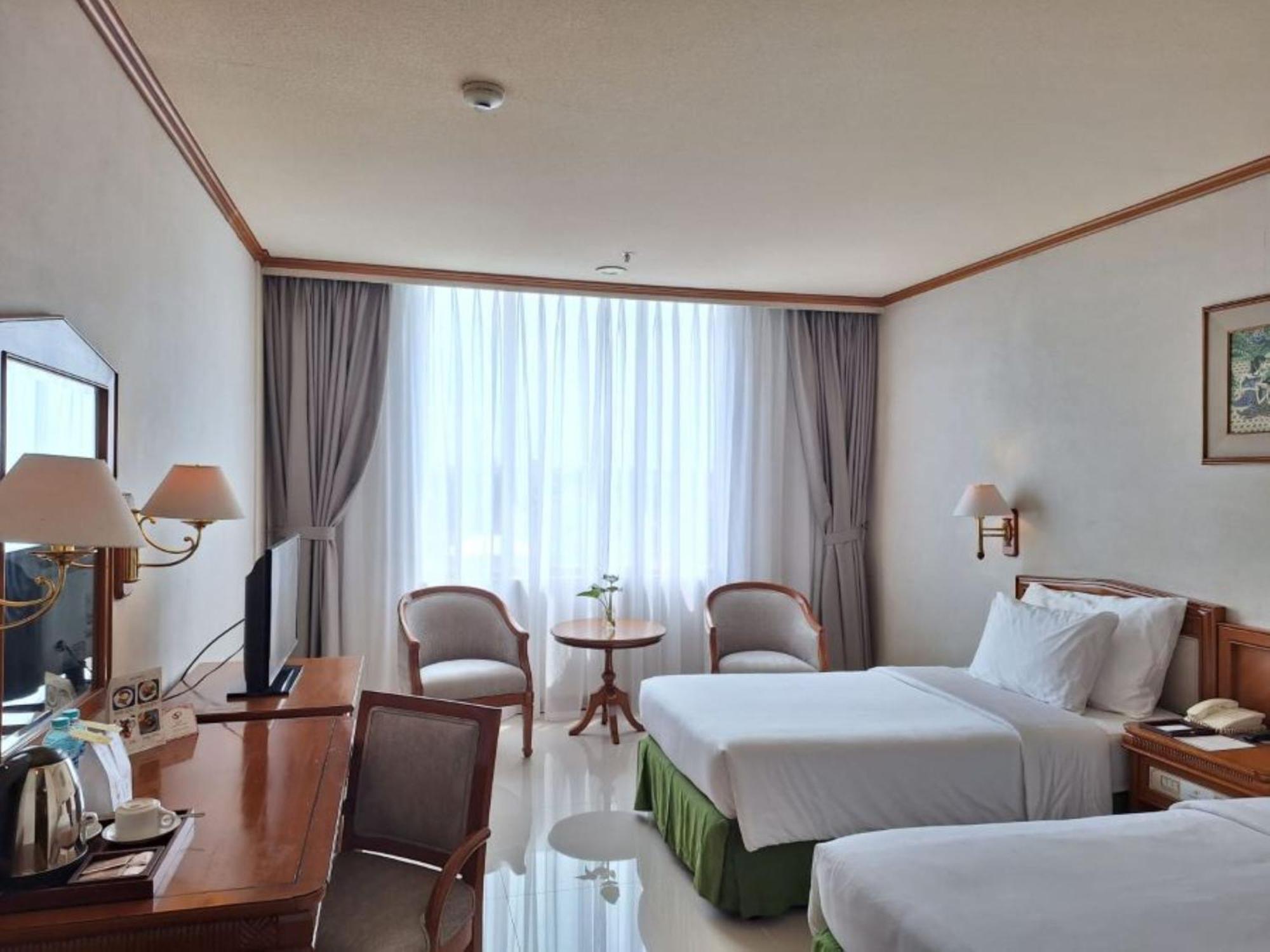 Hotel Sahid Jaya Solo Екстер'єр фото