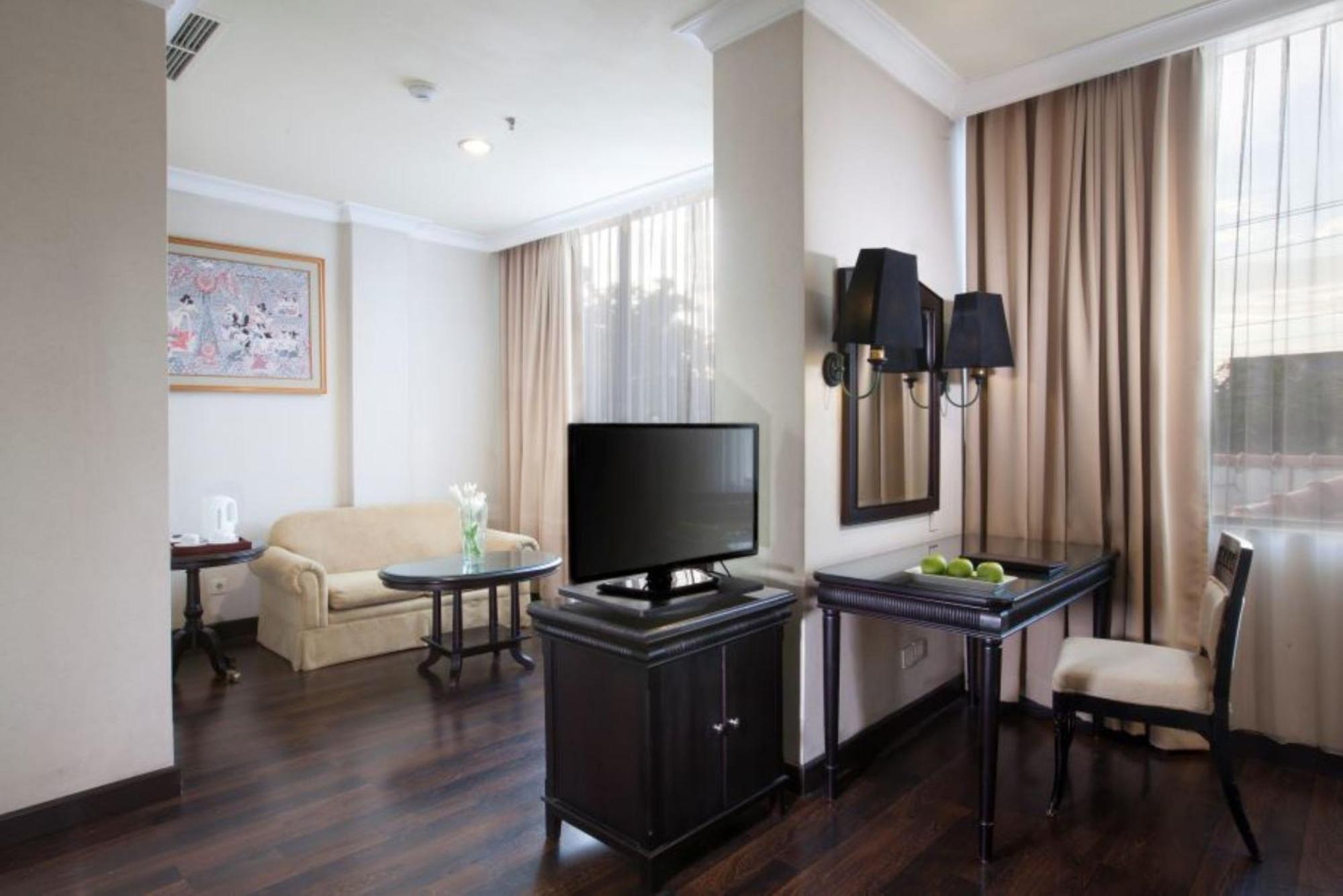 Hotel Sahid Jaya Solo Екстер'єр фото