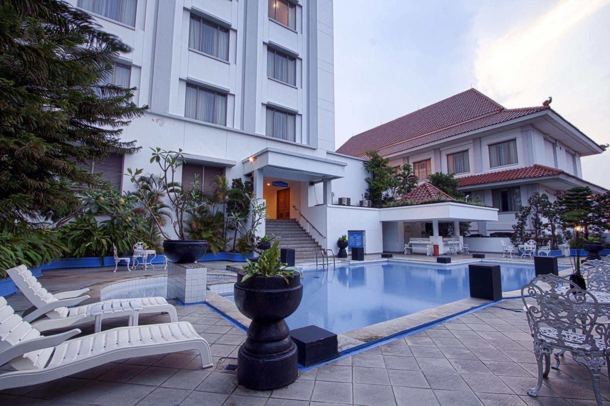 Hotel Sahid Jaya Solo Екстер'єр фото